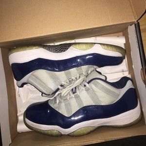 Air Jordan Retro 11 low Georgetown
